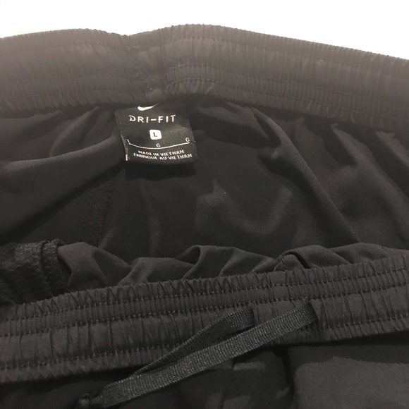Nike Mens L dri-fit athletic shorts - Picture 4 of 4